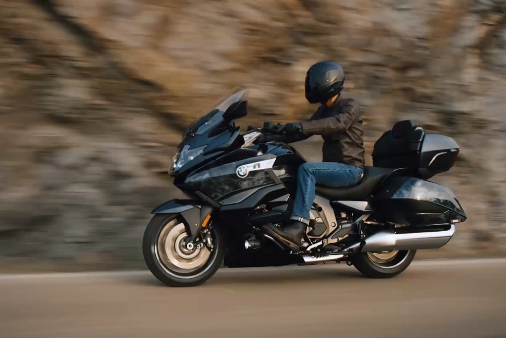 bmw_motorrad_k_1600_grand_america_banner_1780422325.webp