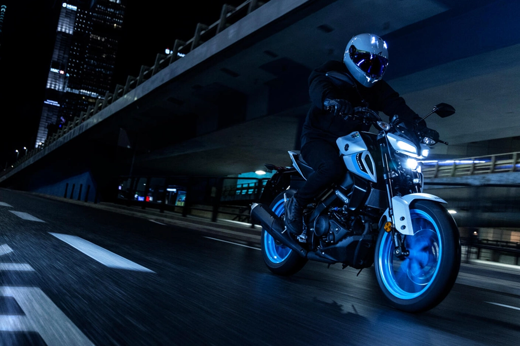 yamaha_mt_125_7_banner_1032079810.webp