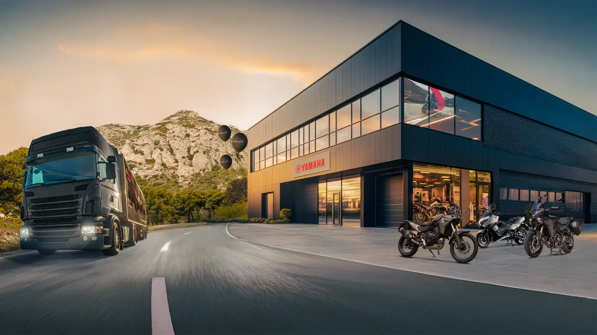 Yamaha bleue de profil