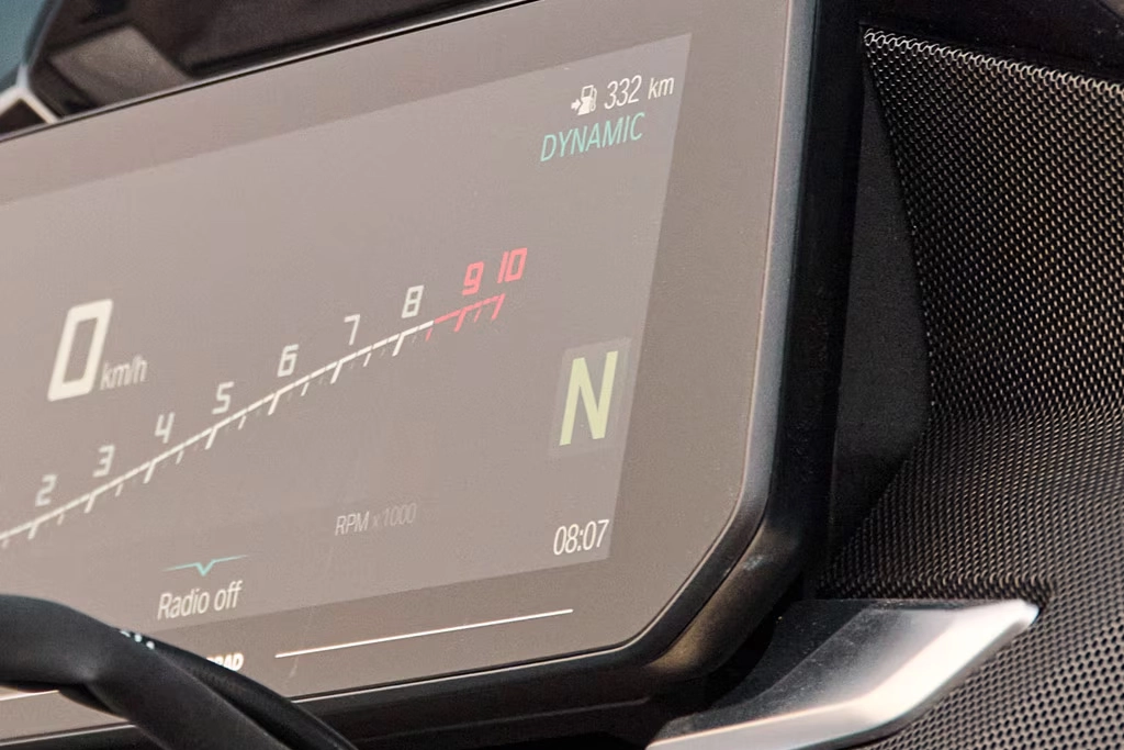 Tableau de bord numérique de la BMW Motorrad K 1600 B