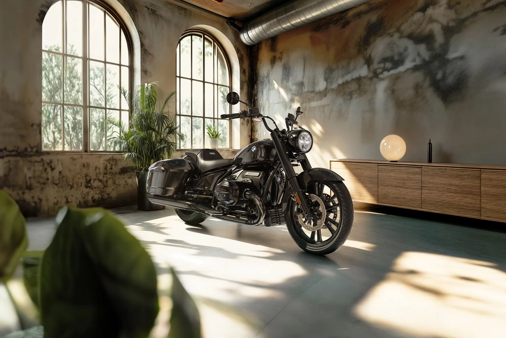 BMW Motorrad R 18 Roctane vue de face sur route