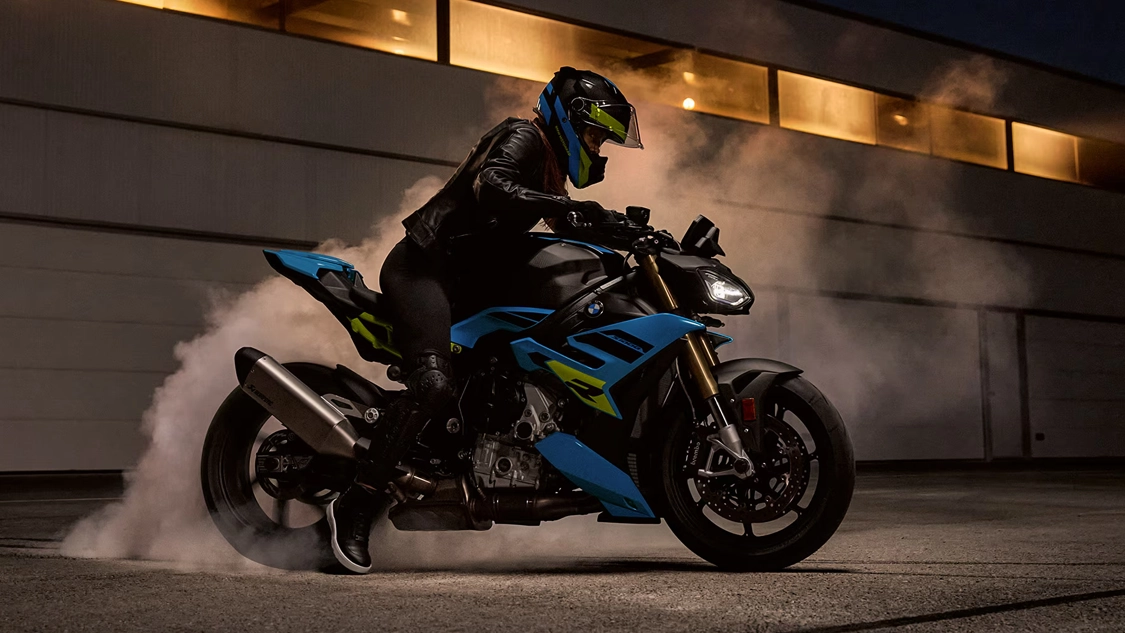 Tableau de bord numérique de la BMW Motorrad S 1000 R