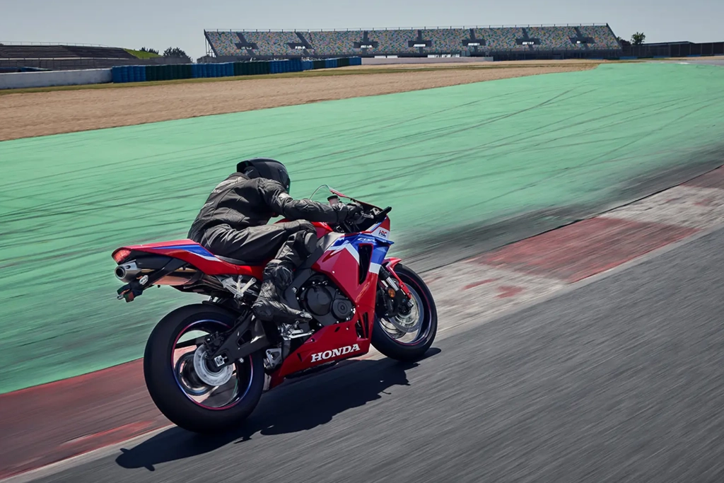 Tableau de bord numérique de la Honda CBR600RR