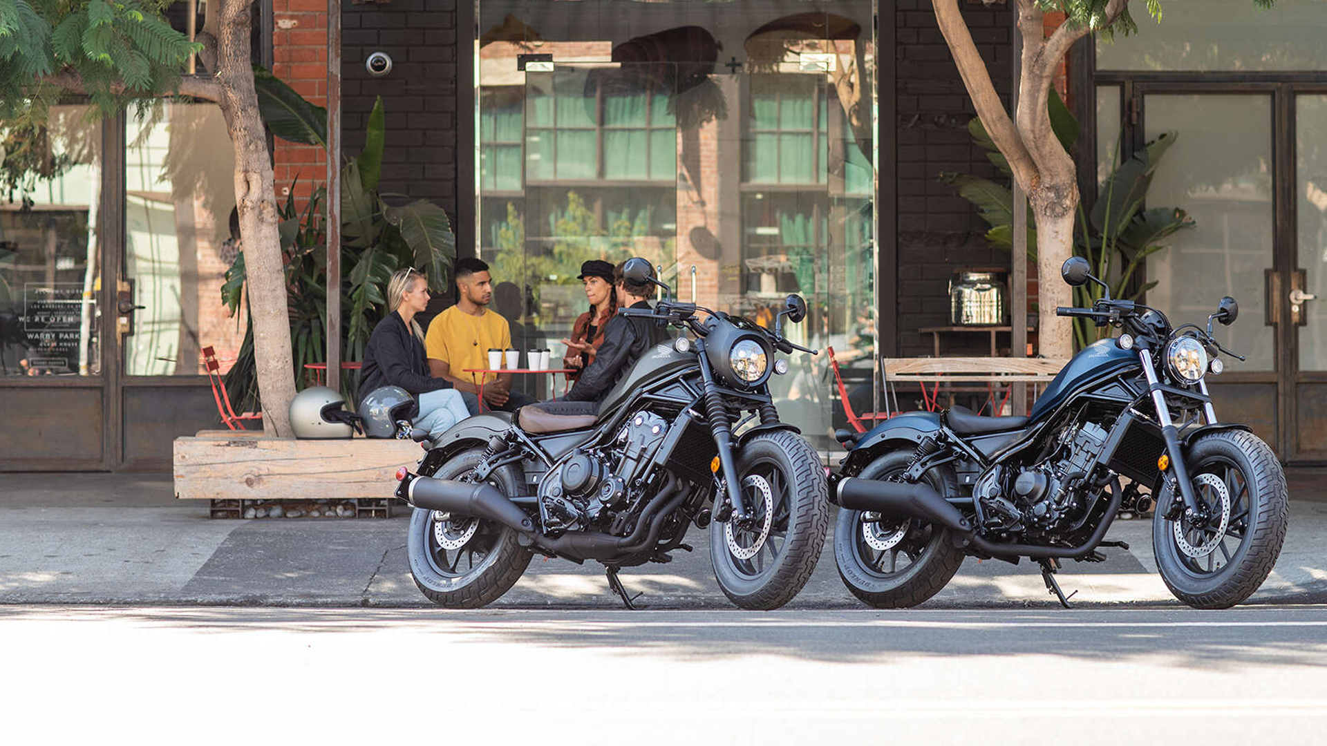 Honda CMX500 Rebel sur route, esprit liberté