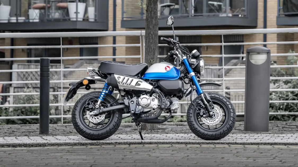 Tableau de bord digital de la Honda Monkey 125