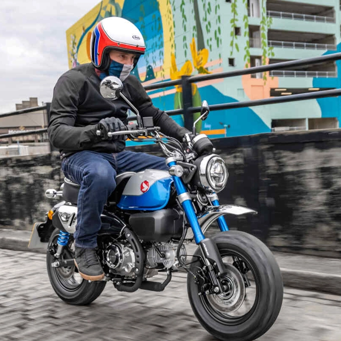 Selle confortable de la Honda Monkey 125 vue de profil