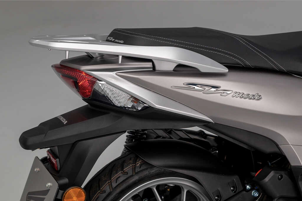 Tableau de bord du Honda SH Mode 125