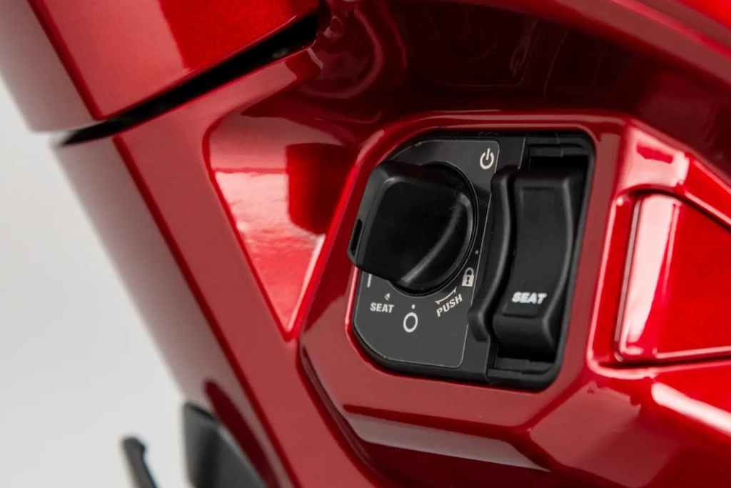 Tableau de bord digital du Honda Vision 110