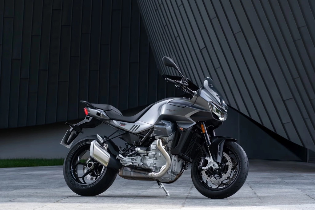 Tableau de bord numérique Moto Guzzi V100 Mandello