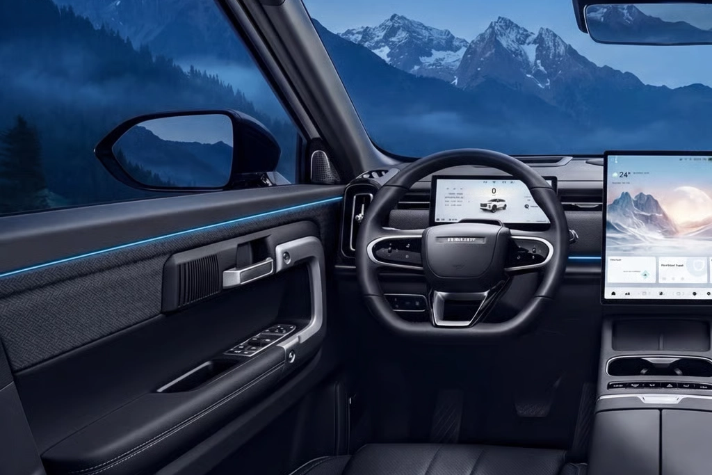 Intérieur du Jaecoo 7 avec tableau de bord digital