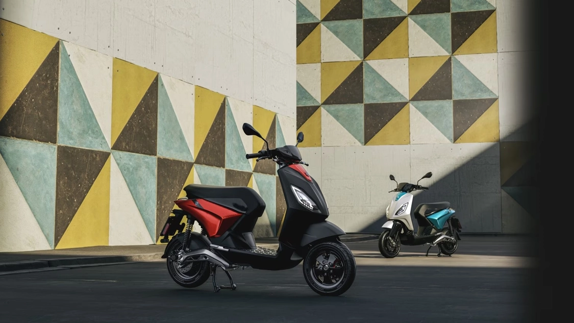 Vue arrière du Piaggio 1, design compact et élégant