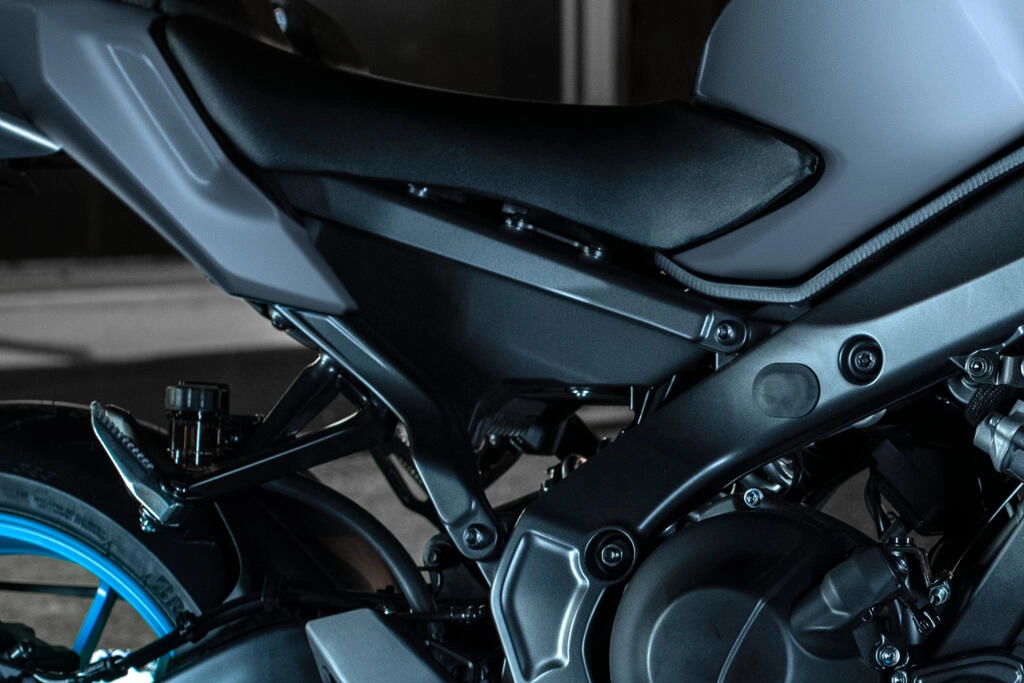 Vue de profil de la Yamaha 2025 MT-09