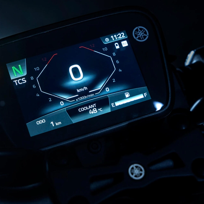 Tableau de bord LCD de la Yamaha MT-125, affichage complet et moderne