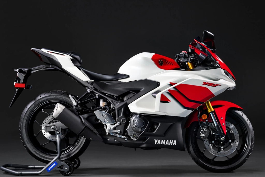 Tableau de bord digital Yamaha R3