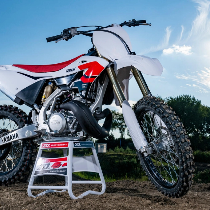 Yamaha YZ250 70th Anniversary Edition profil